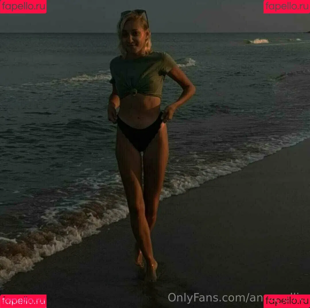 anna_ellie Onlyfans Photo Gallery 