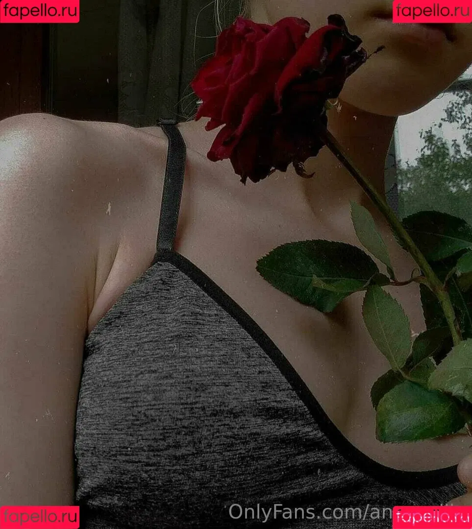 anna_ellie Onlyfans Photo Gallery 