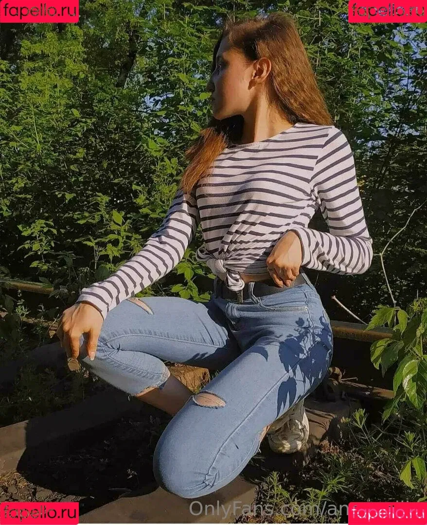anna_ellie Onlyfans Photo Gallery 