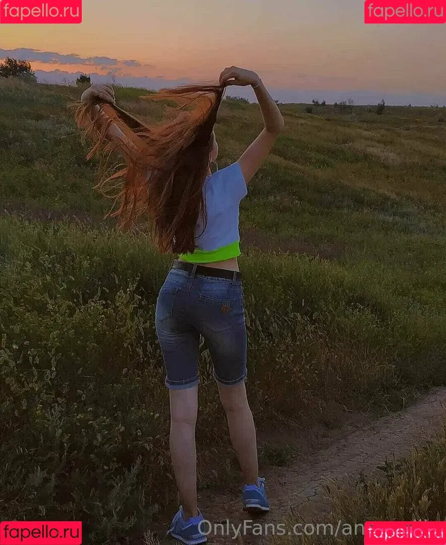 anna_ellie Onlyfans Photo Gallery 