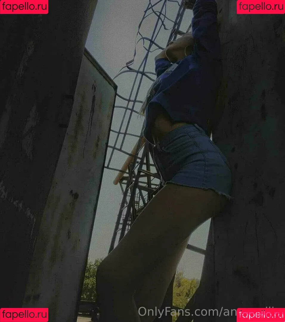anna_ellie Onlyfans Photo Gallery 