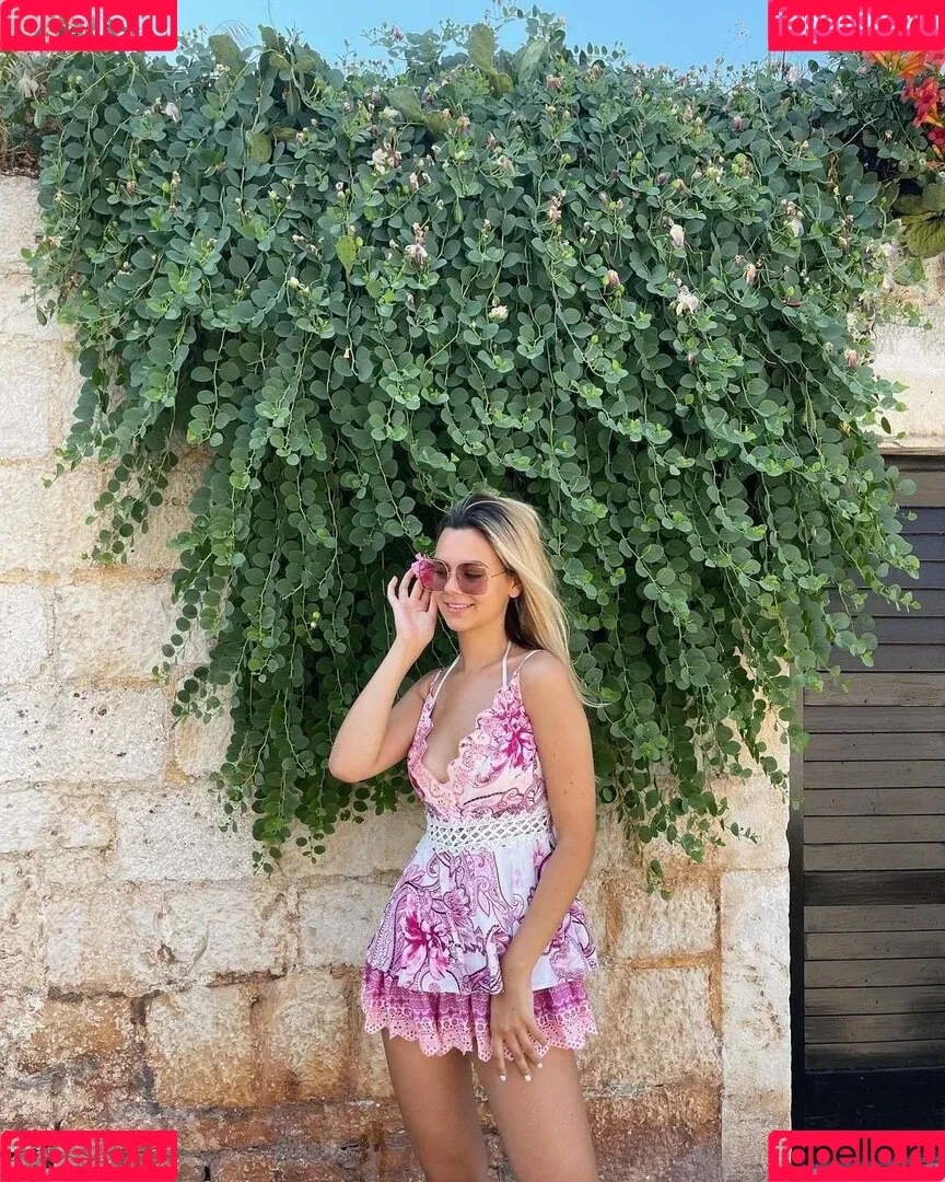 Ana Martinovic Onlyfans Photo Gallery 