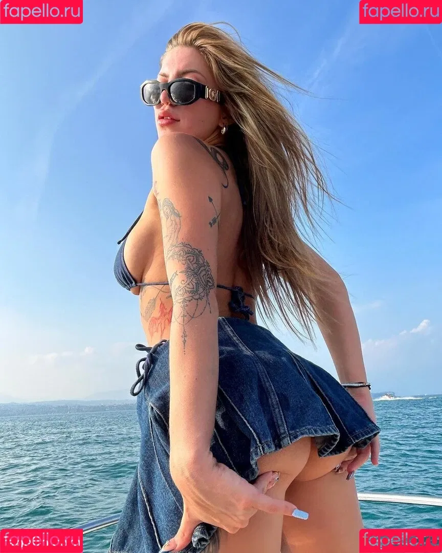 queenv8.8.8 Onlyfans Photo Gallery 