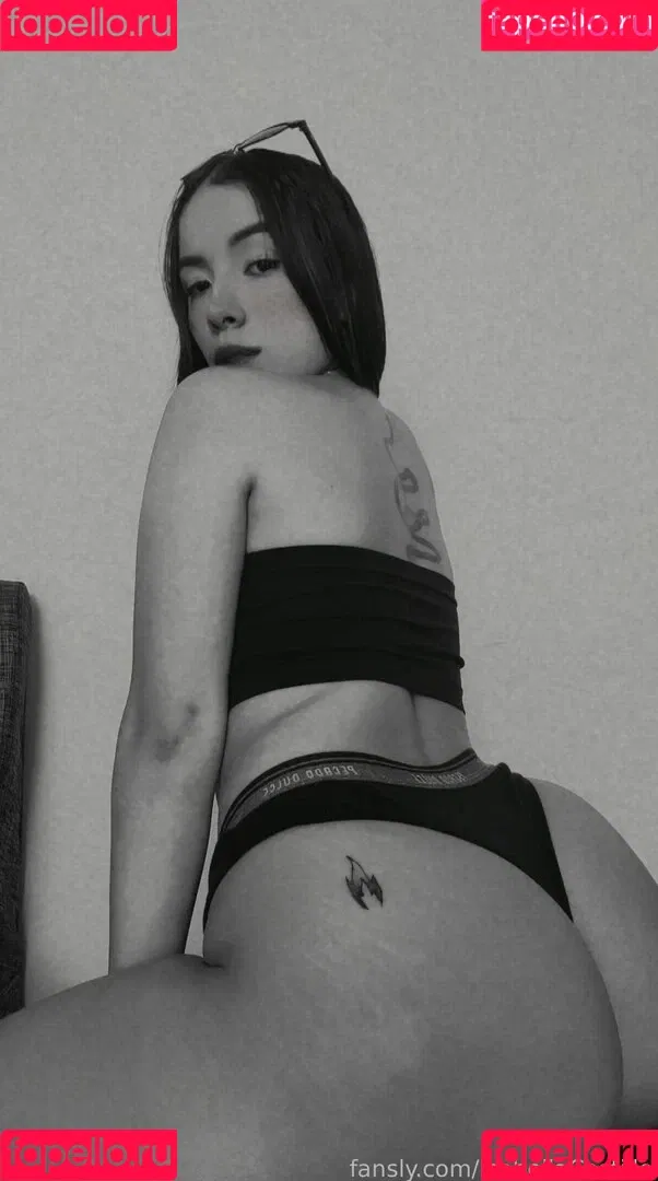 IsabellaCastillo Onlyfans Photo Gallery 