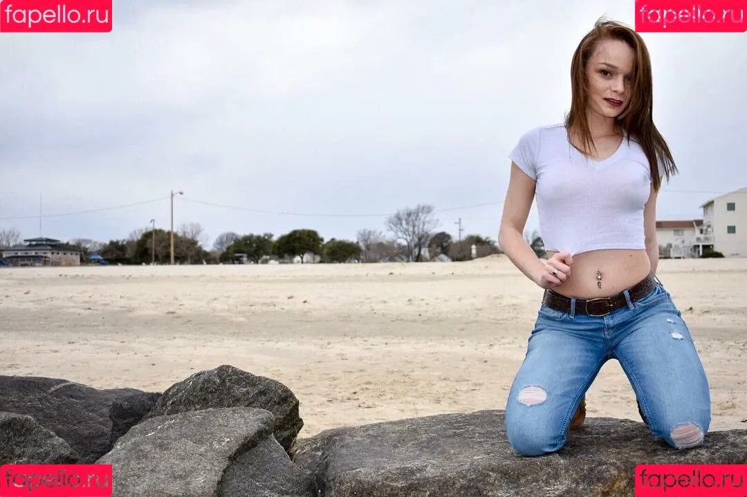 Chasity McClelland Onlyfans Photo Gallery 