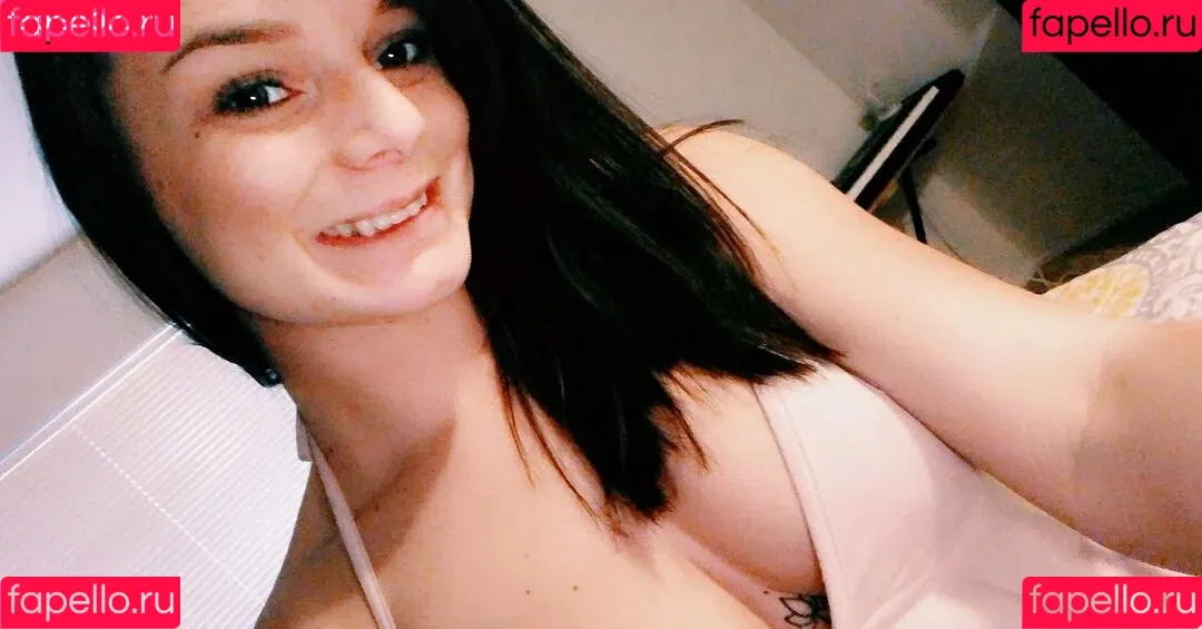 Chasity McClelland Onlyfans Photo Gallery 