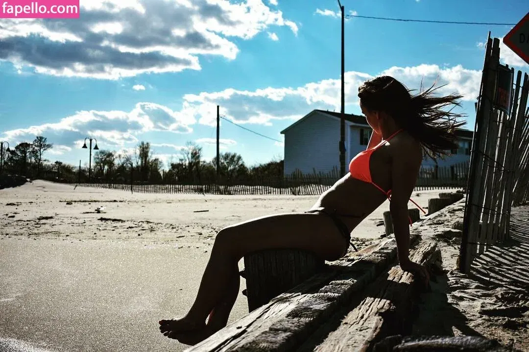 Chasity McClelland Onlyfans Photo Gallery 