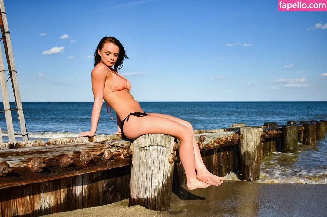 Chasity McClelland Onlyfans Photo Gallery 