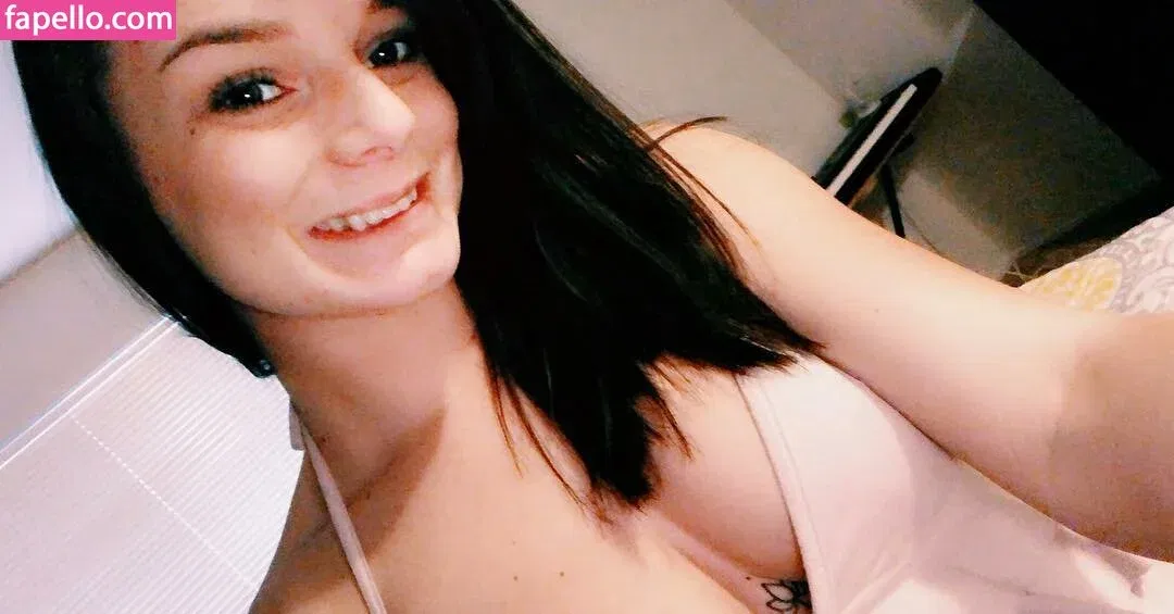 Chasity McClelland Onlyfans Photo Gallery 