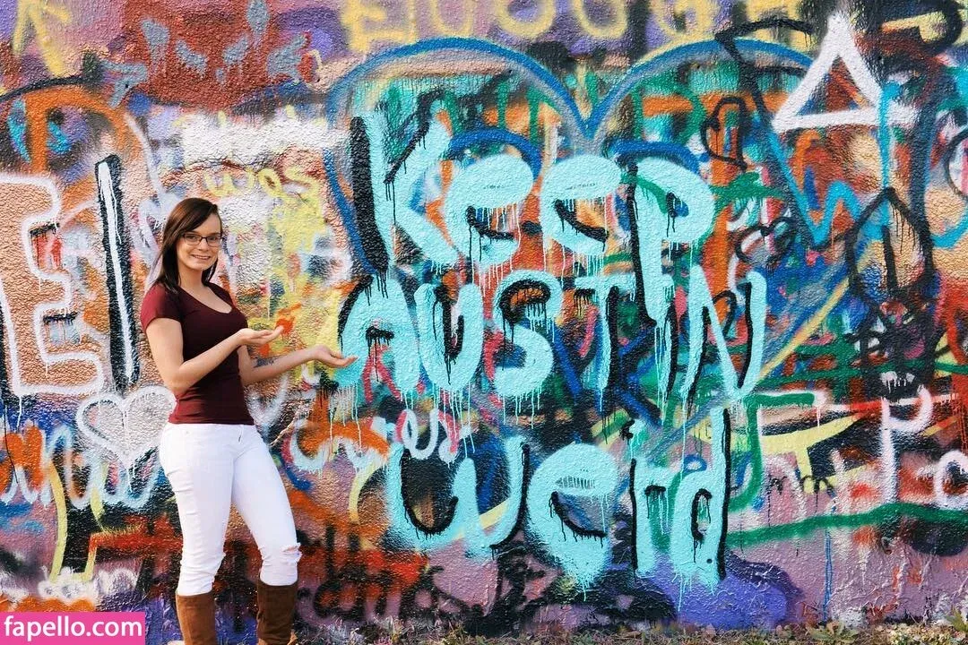 Chasity McClelland Onlyfans Photo Gallery 