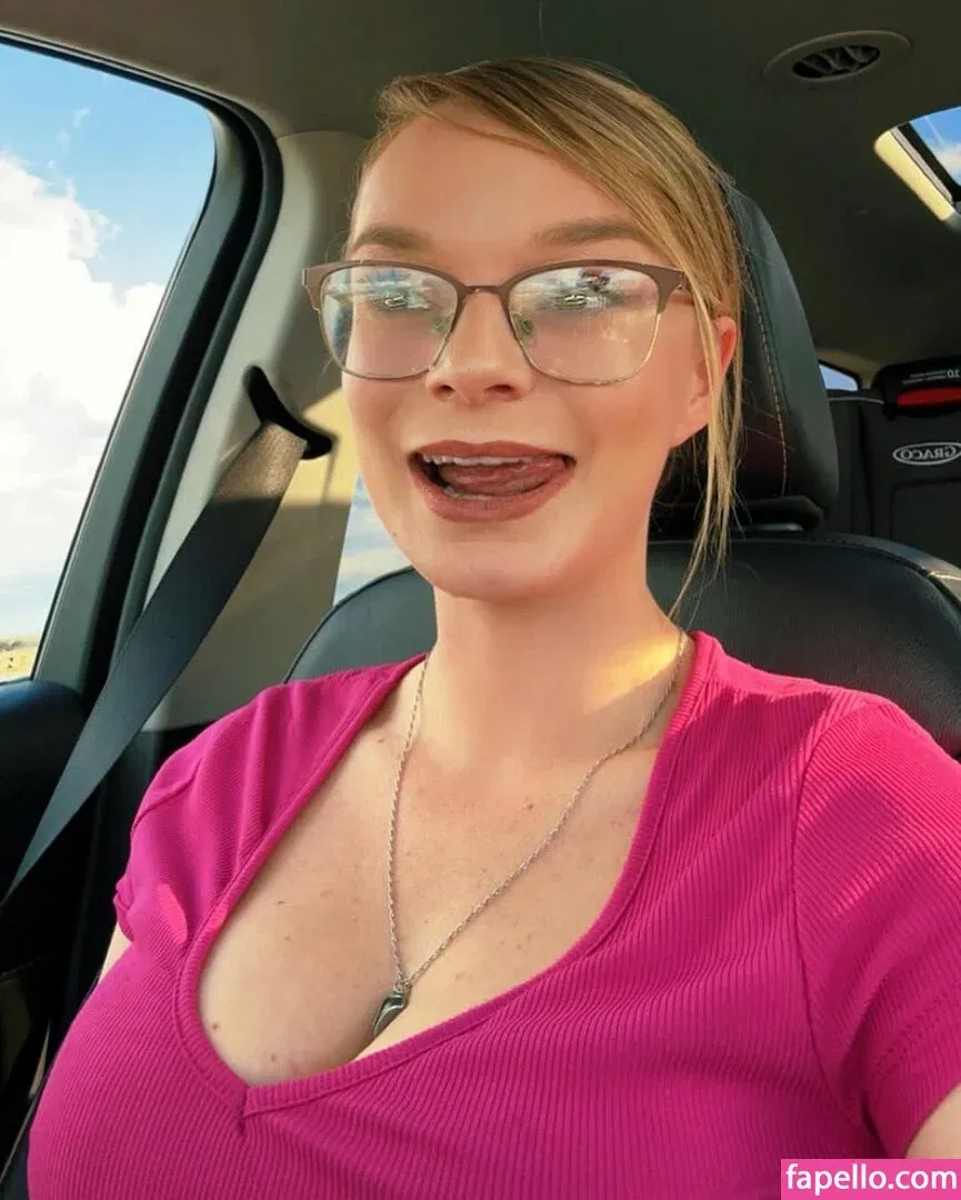 Chasity McClelland Onlyfans Photo Gallery 