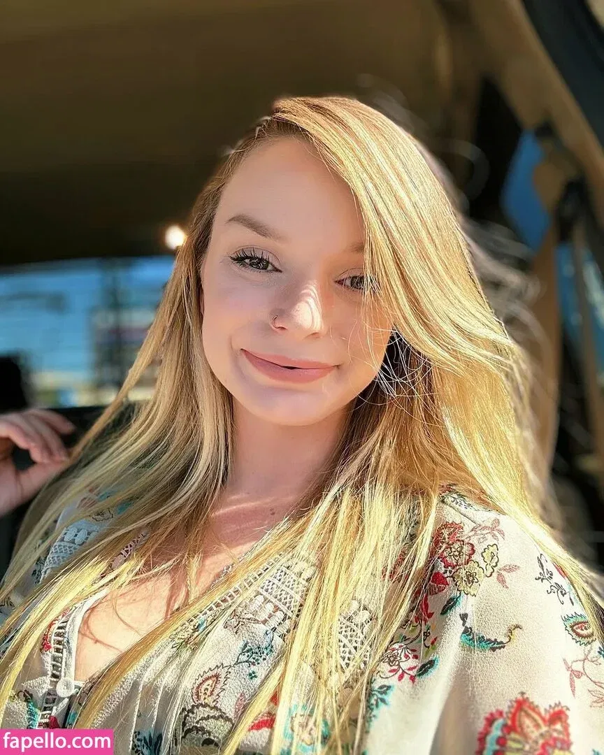 Chasity McClelland Onlyfans Photo Gallery 