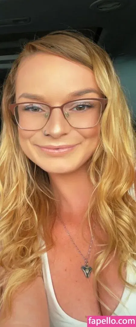 Chasity McClelland Onlyfans Photo Gallery 