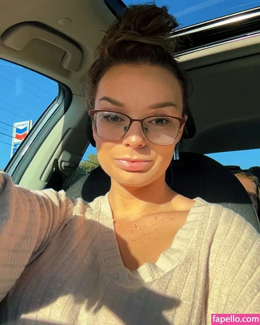 Chasity McClelland Onlyfans Photo Gallery 