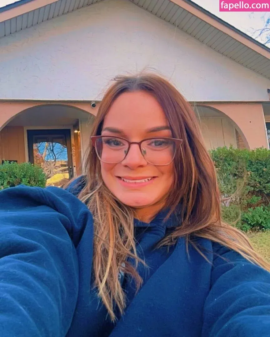 Chasity McClelland Onlyfans Photo Gallery 