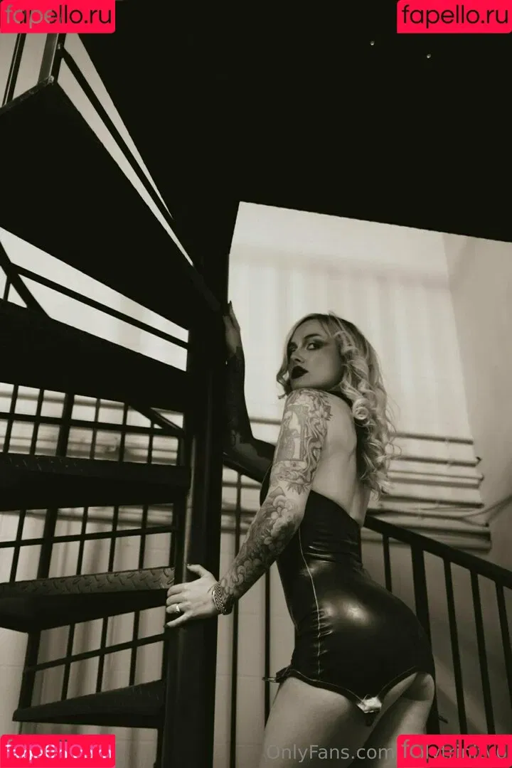 holytrinity6 Onlyfans Photo Gallery 