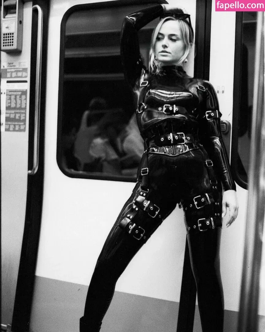 holytrinity6 Onlyfans Photo Gallery 