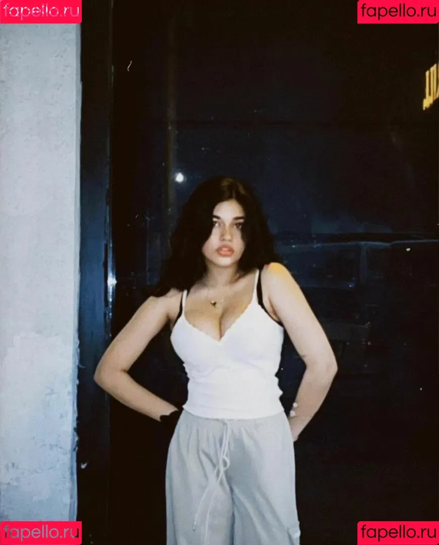 yashica.aa Onlyfans Photo Gallery 