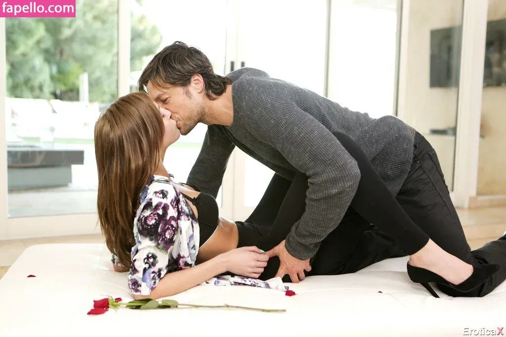 Molly Manson Onlyfans Photo Gallery 