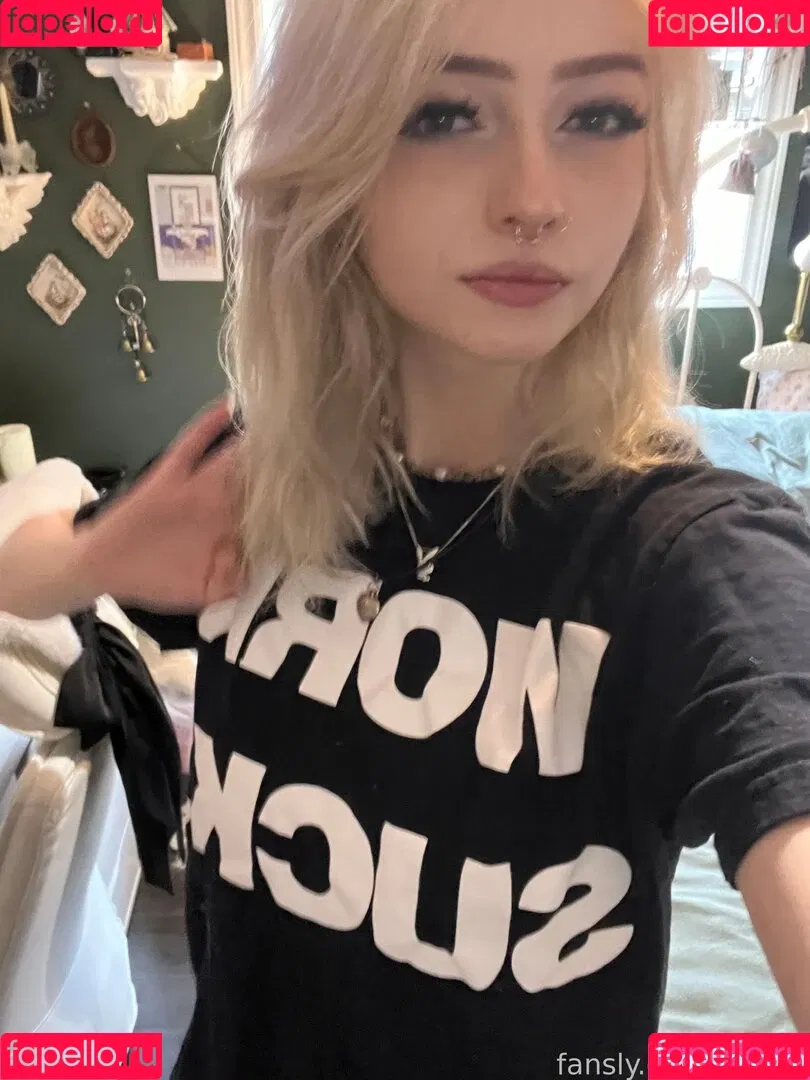 m.vlntn__ Onlyfans Photo Gallery 