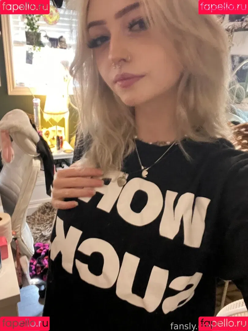 m.vlntn__ Onlyfans Photo Gallery 