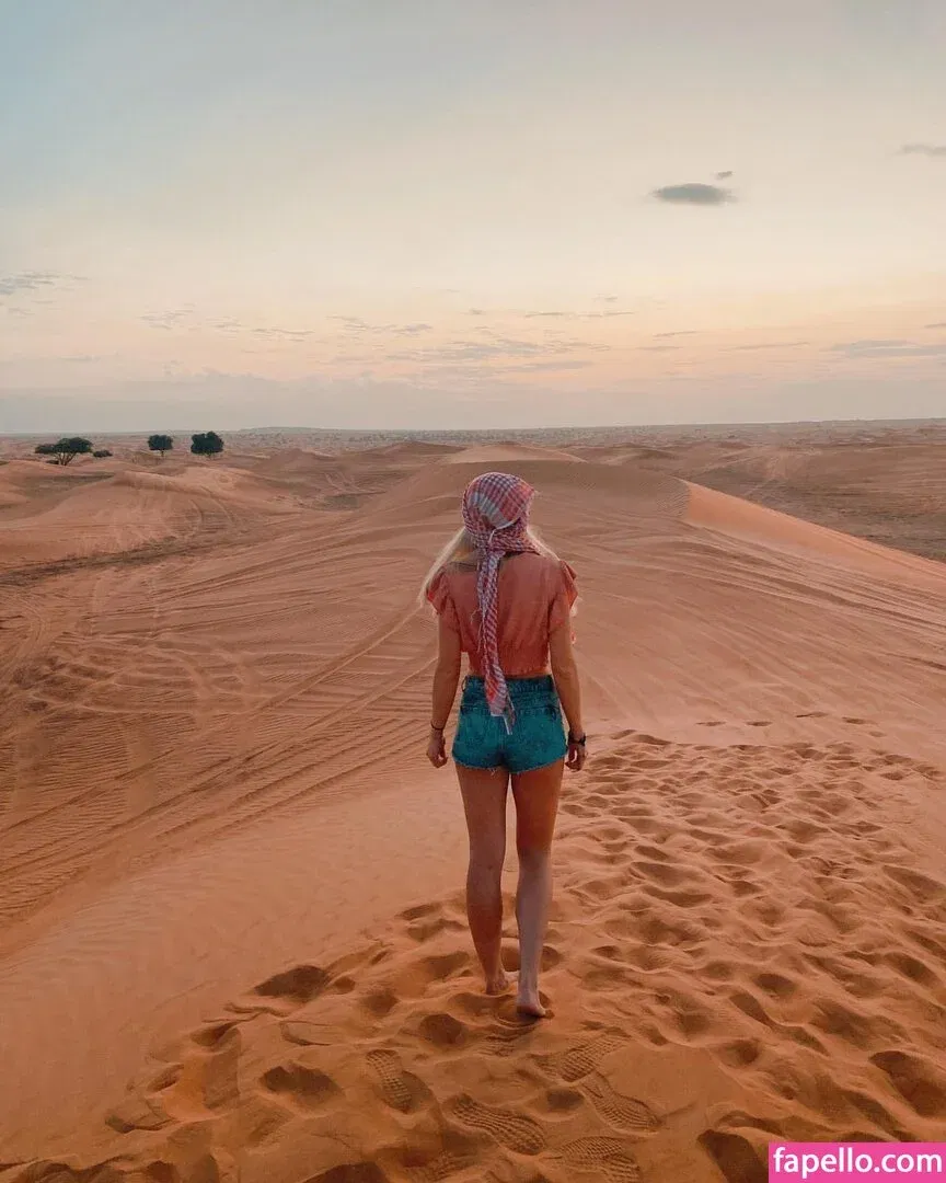 kira_christin Onlyfans Photo Gallery 