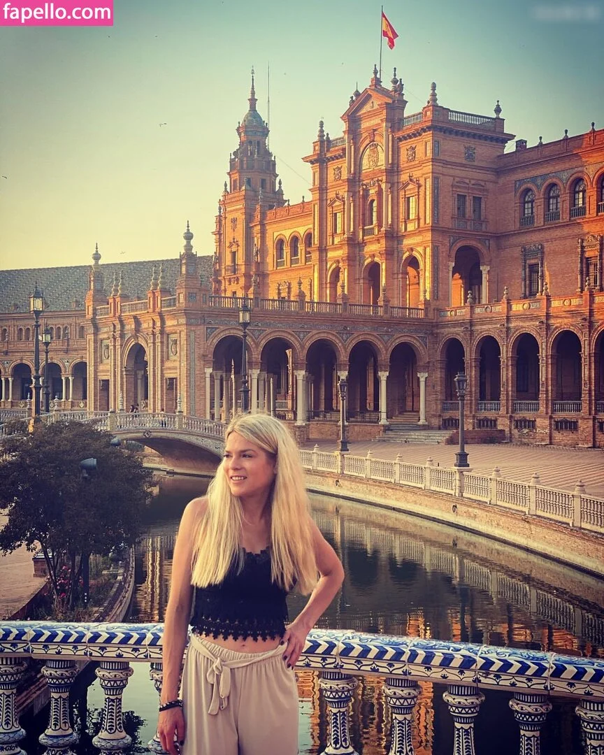 kira_christin Onlyfans Photo Gallery 