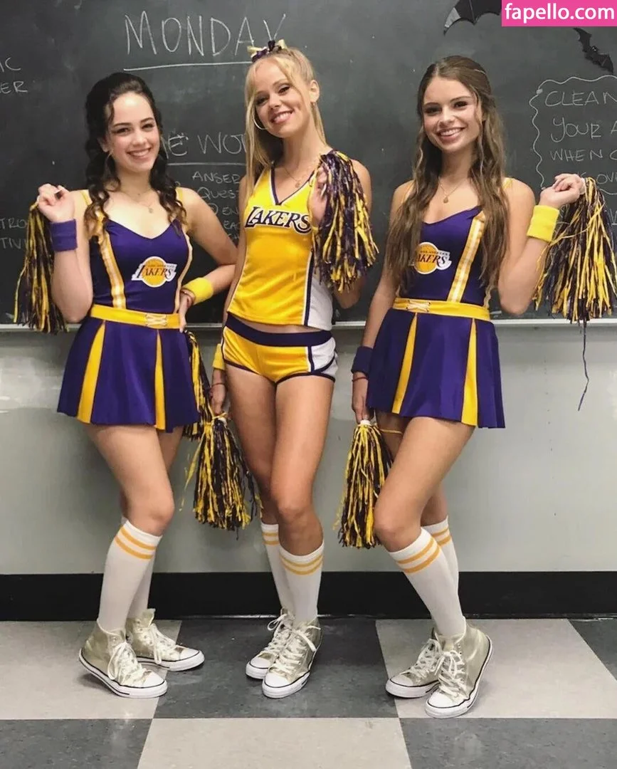 Mary März Onlyfans Photo Gallery 