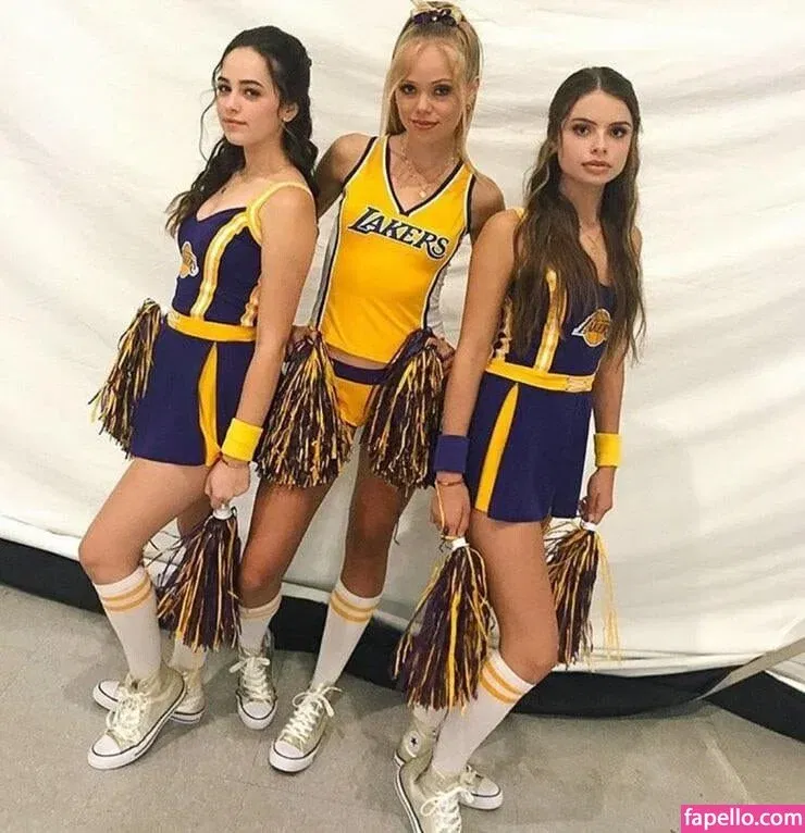 Mary März Onlyfans Photo Gallery 