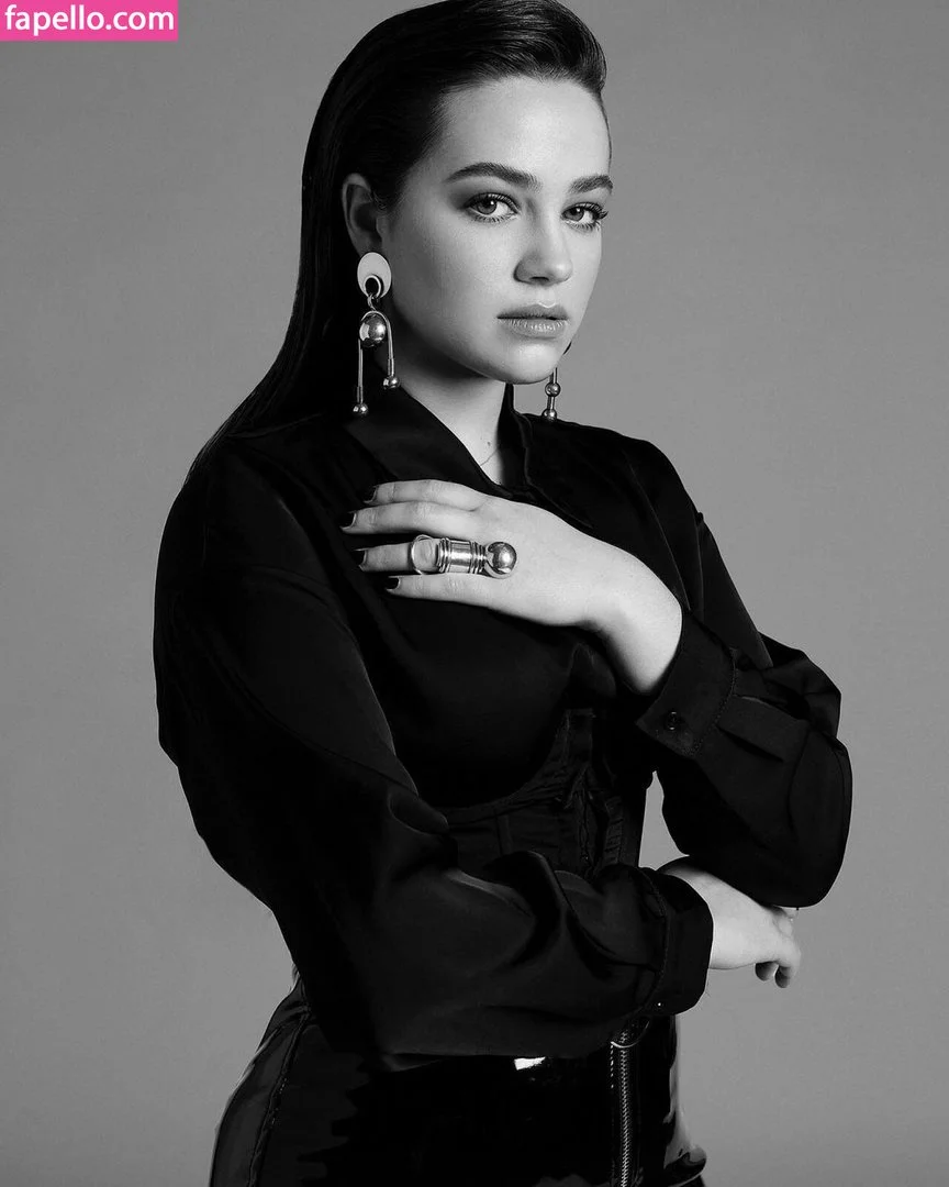 Mary März Onlyfans Photo Gallery 