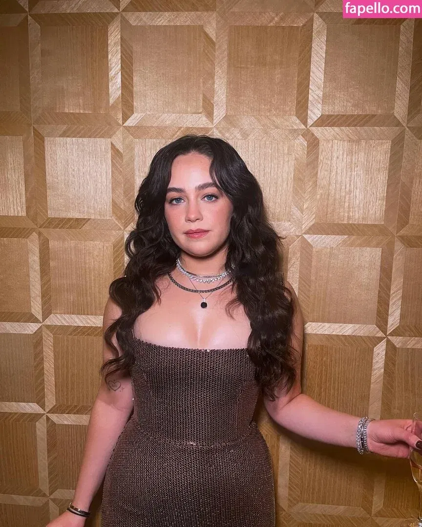 Mary März Onlyfans Photo Gallery 