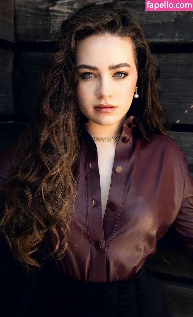 Mary März Onlyfans Photo Gallery 