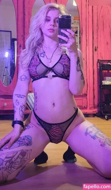 Powerkruemel Onlyfans Photo Gallery 