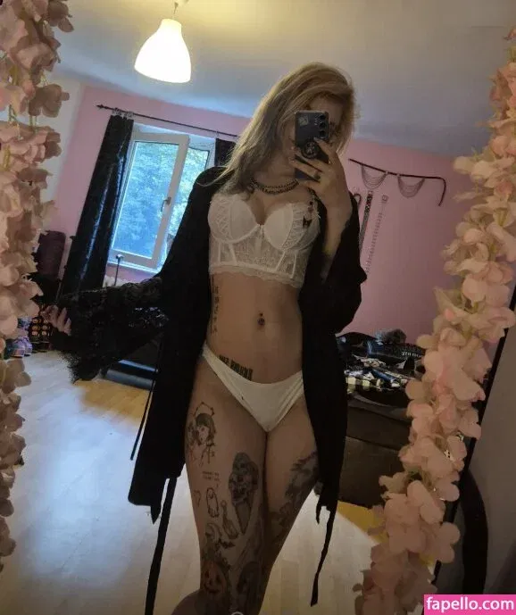 Powerkruemel Onlyfans Photo Gallery 