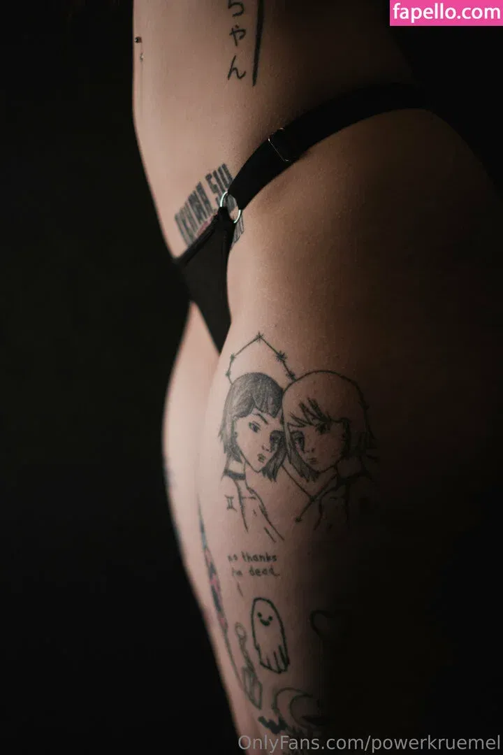 Powerkruemel Onlyfans Photo Gallery 