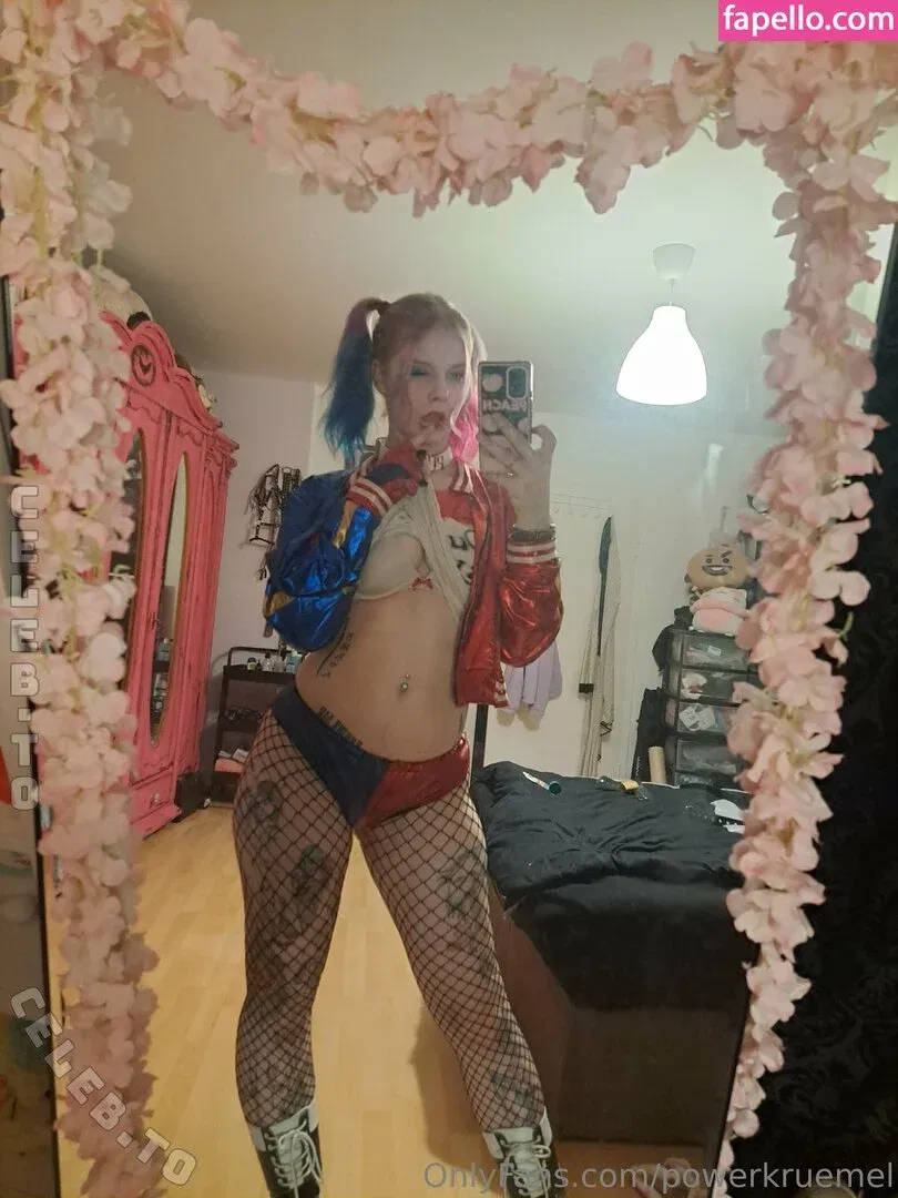 Powerkruemel Onlyfans Photo Gallery 