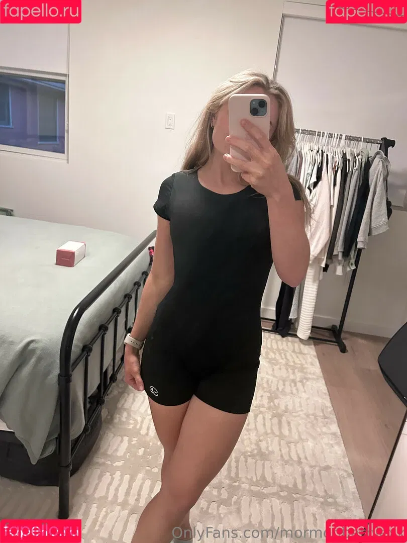 MormonBarbie Onlyfans Photo Gallery 