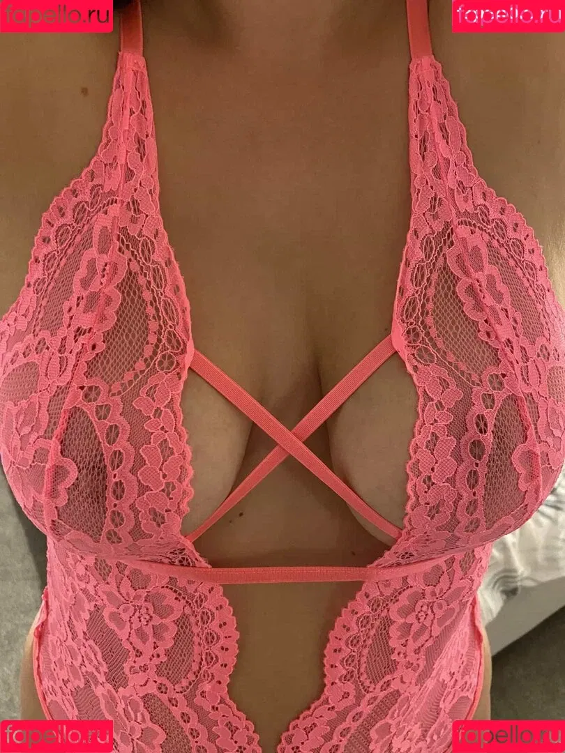 UK Wife Onlyfans Photo Gallery 