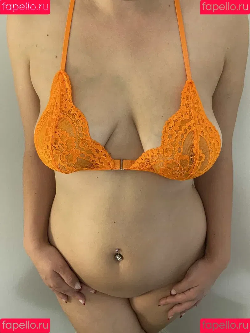 UK Wife Onlyfans Photo Gallery 