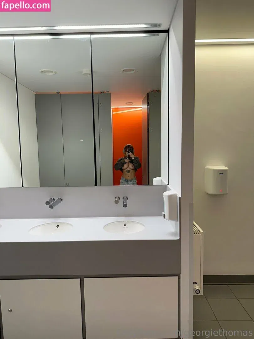 georgiethomas Onlyfans Photo Gallery 