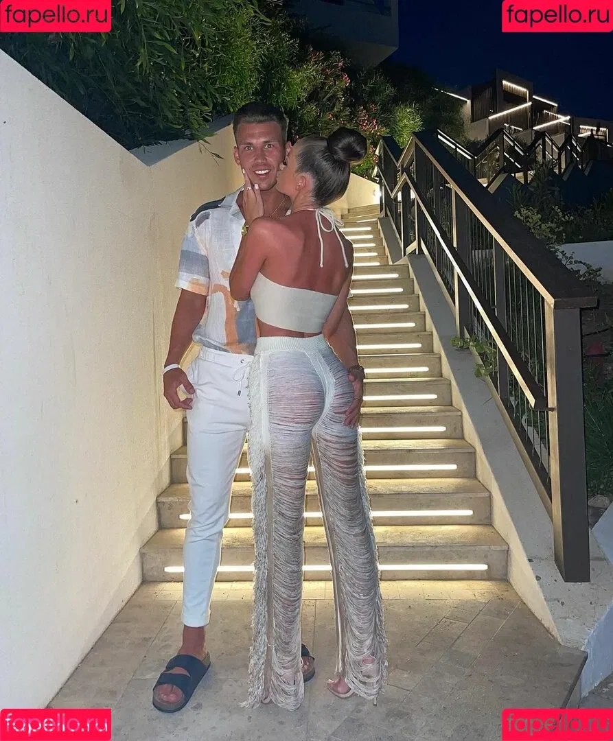 Briony Gorton Onlyfans Photo Gallery 