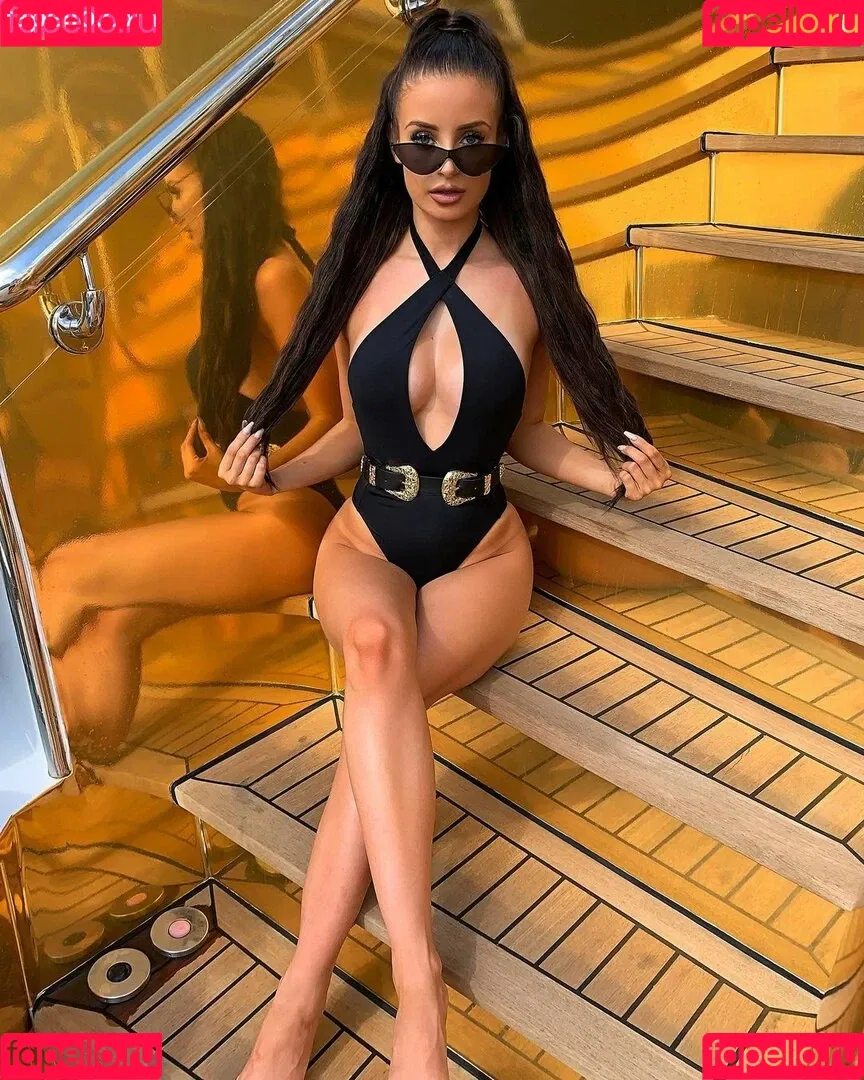 Briony Gorton Onlyfans Photo Gallery 