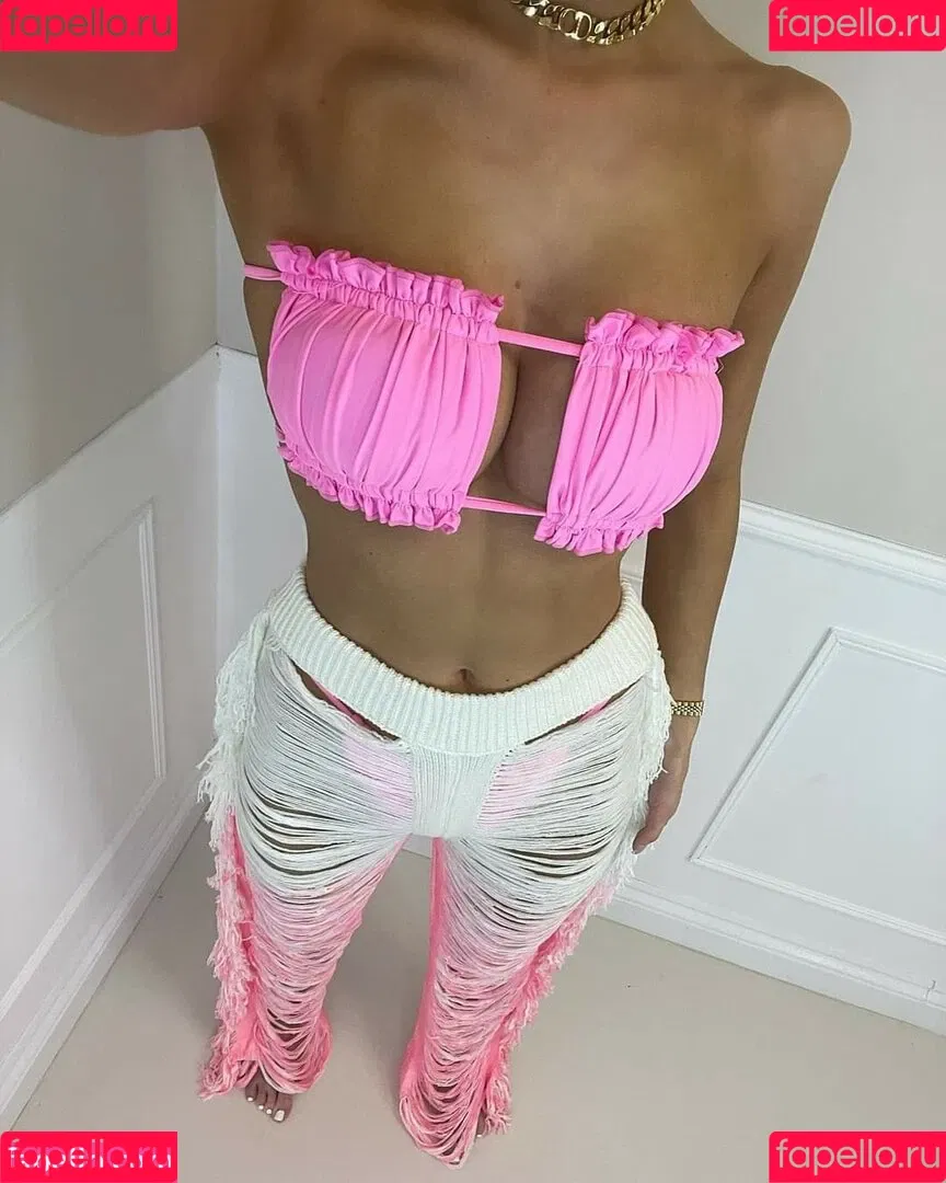 Briony Gorton Onlyfans Photo Gallery 