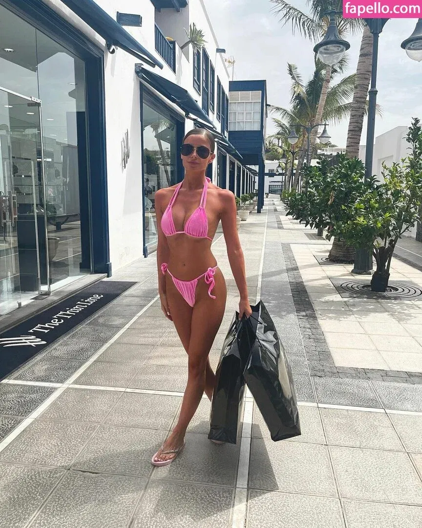 Briony Gorton Onlyfans Photo Gallery 