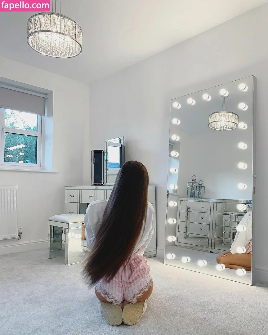 Briony Gorton Onlyfans Photo Gallery 