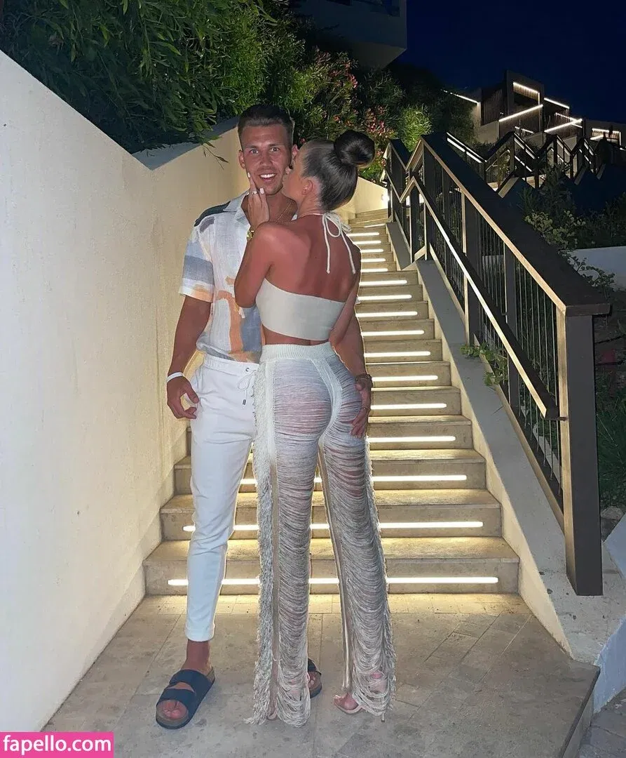 Briony Gorton Onlyfans Photo Gallery 