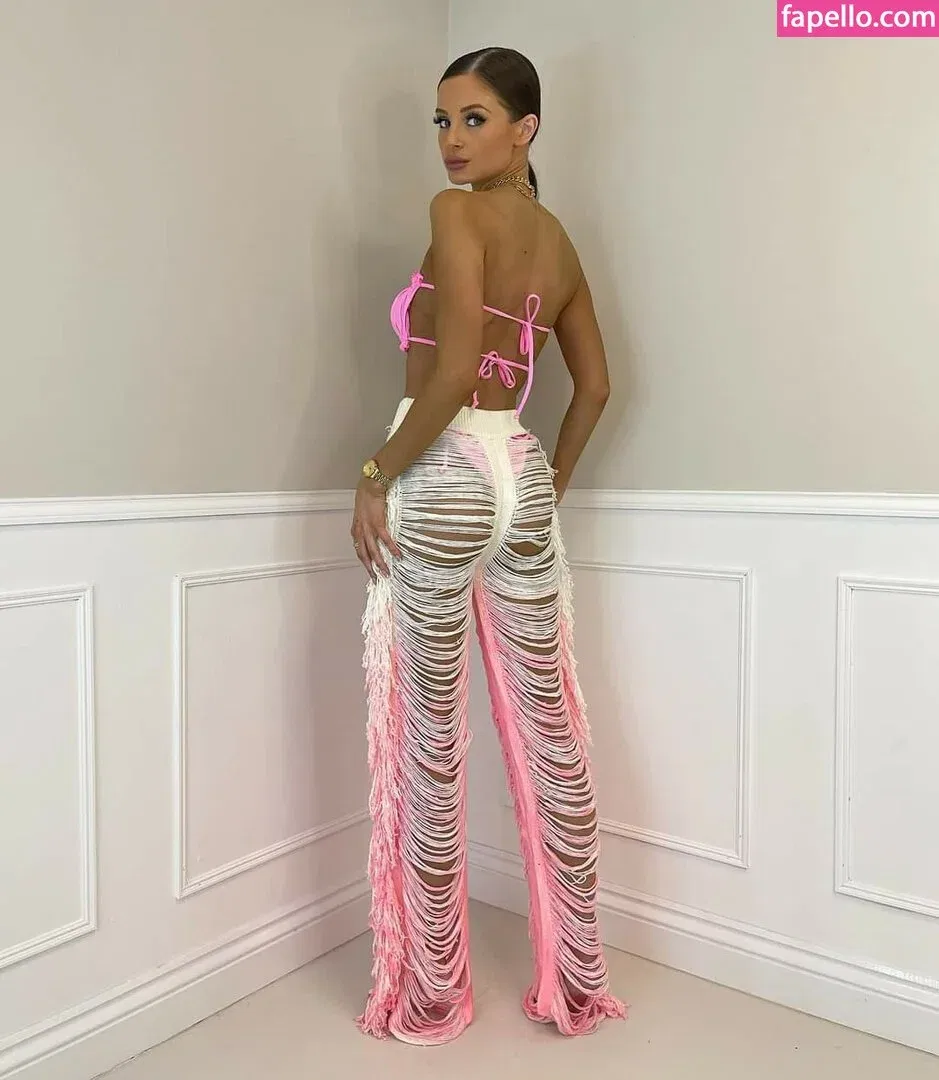 Briony Gorton Onlyfans Photo Gallery 