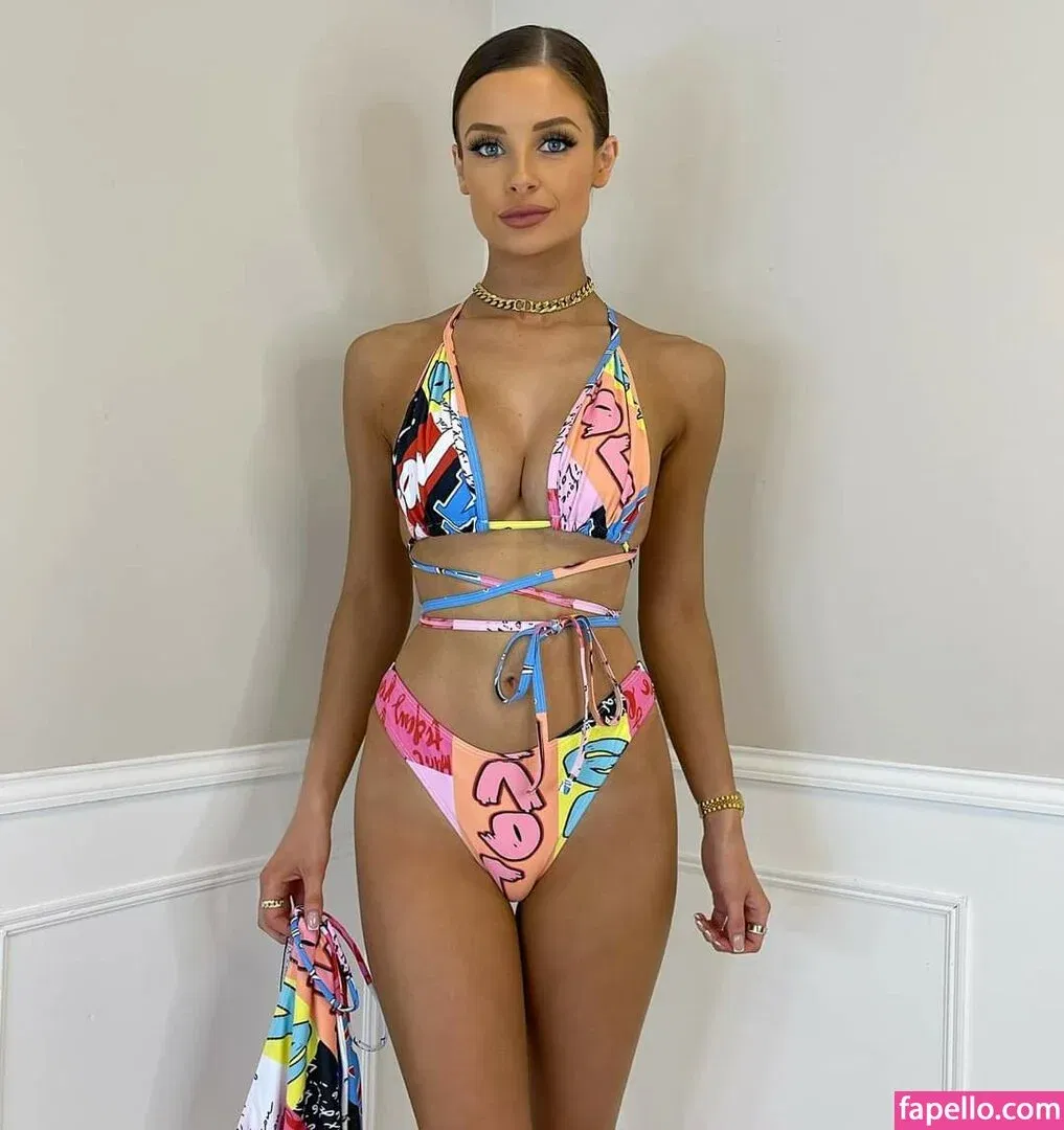 Briony Gorton Onlyfans Photo Gallery 