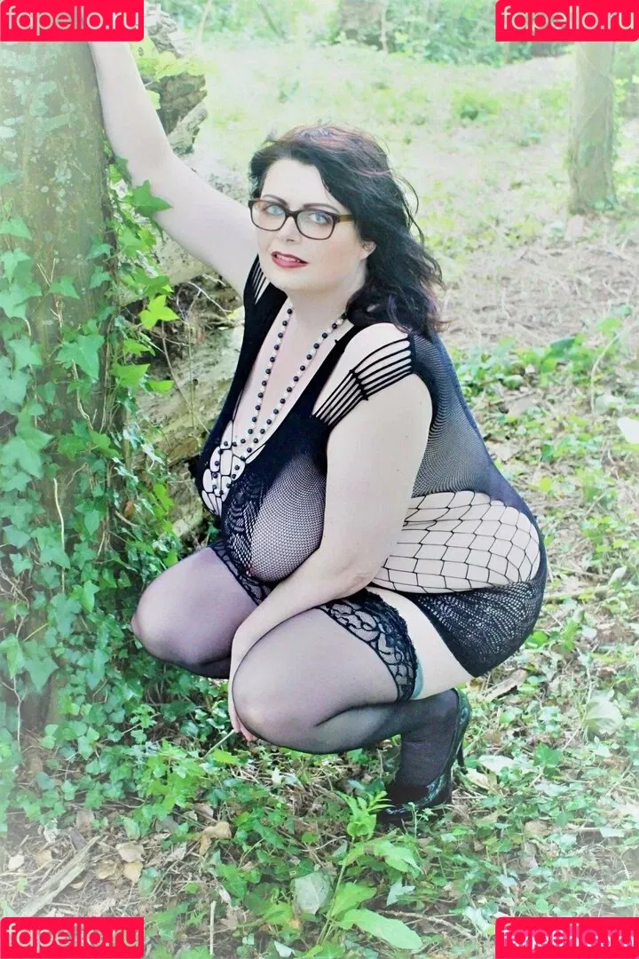 maturebustymom Onlyfans Photo Gallery 