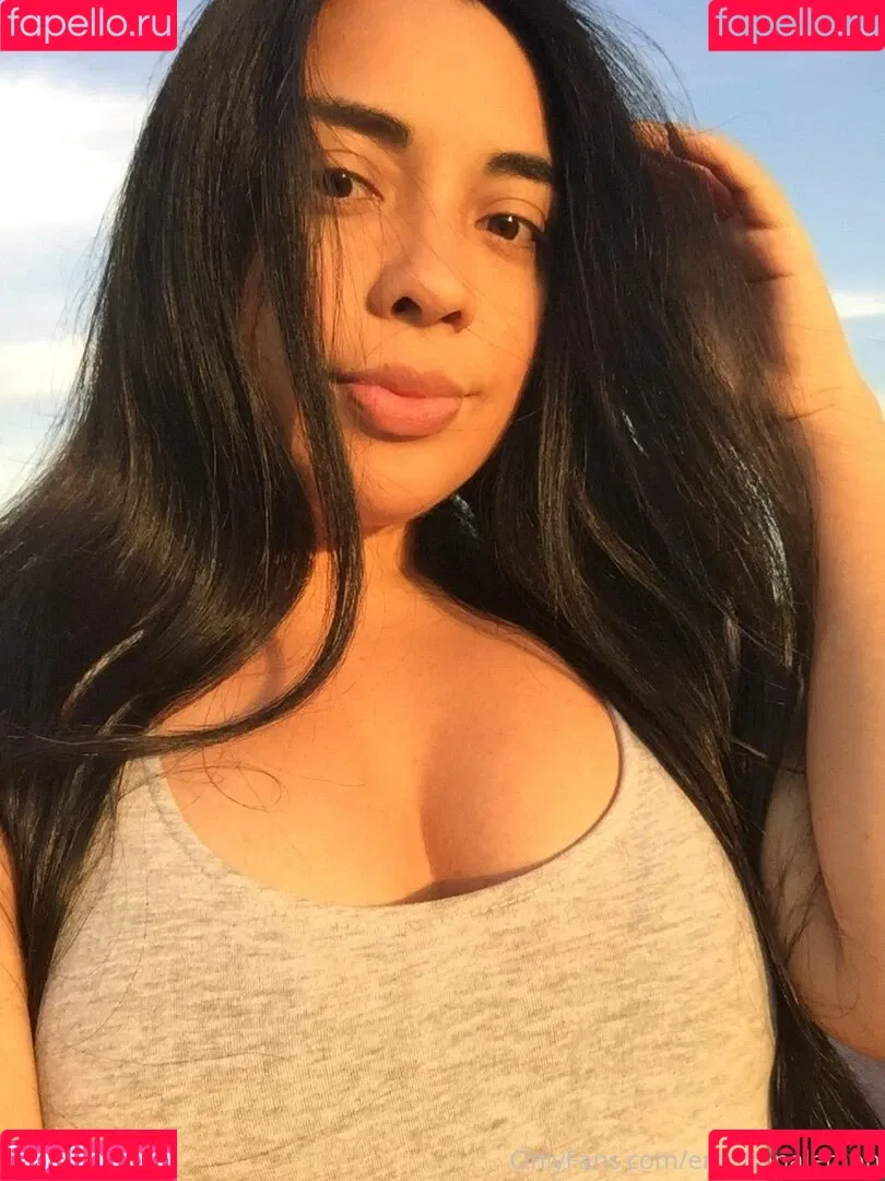 emotionalemon Onlyfans Photo Gallery 